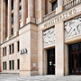 Wejście główne do gmachu Ministerstwa Finansów. Link do galerii zdjęć gmachu MF