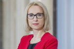 Zdjęcie portretowe Teresy Czerwińskiej, Ministera Finansów. Link graficzny do galerii zdjęć.