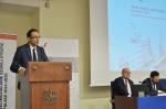 Na zdjęciu dyrektor Dep. Kontroli i Analiz Ekonomicznych P. Krawczyk podczas wystąpienia
