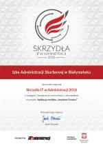 Dyplom z logo Skrzydła IT w Administracji 2018, z napisem Izba Administracji Skarbowej w Białymstoku otrzymała nagrodę Skrzydła IT w Administracji 2018 w kategorii Narzędzia do komunikacji z obywatelami za projekt: Aplikacja mobilna 